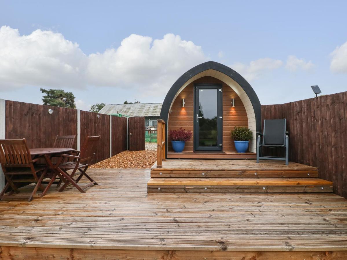 Вилла The Pod At Bank House Farm Стаффорд Экстерьер фото